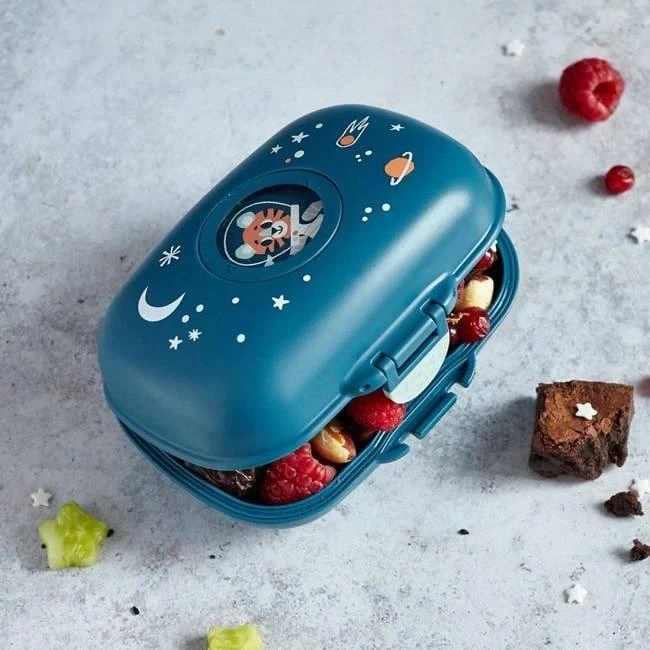 Monbento Gram Snack Box - Cosmic Blue 6 Monbento Gram Snack Box - Cosmic Blue - Image 4