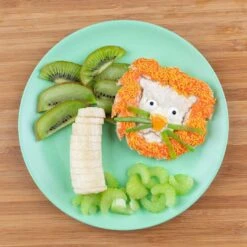 MONTII.CO Lunch Punch Sandwich Cutters | Lion -Baby Products Shop montii co lunch punch sandwich cutters or lion lupipop 4