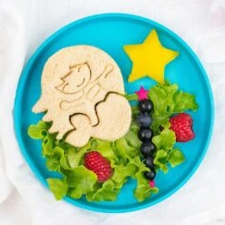 MONTII.CO Lunch Punch Sandwich Cutters | Mermaid -Baby Products Shop montii co lunch punch sandwich cutters or mermaid lupipop 3
