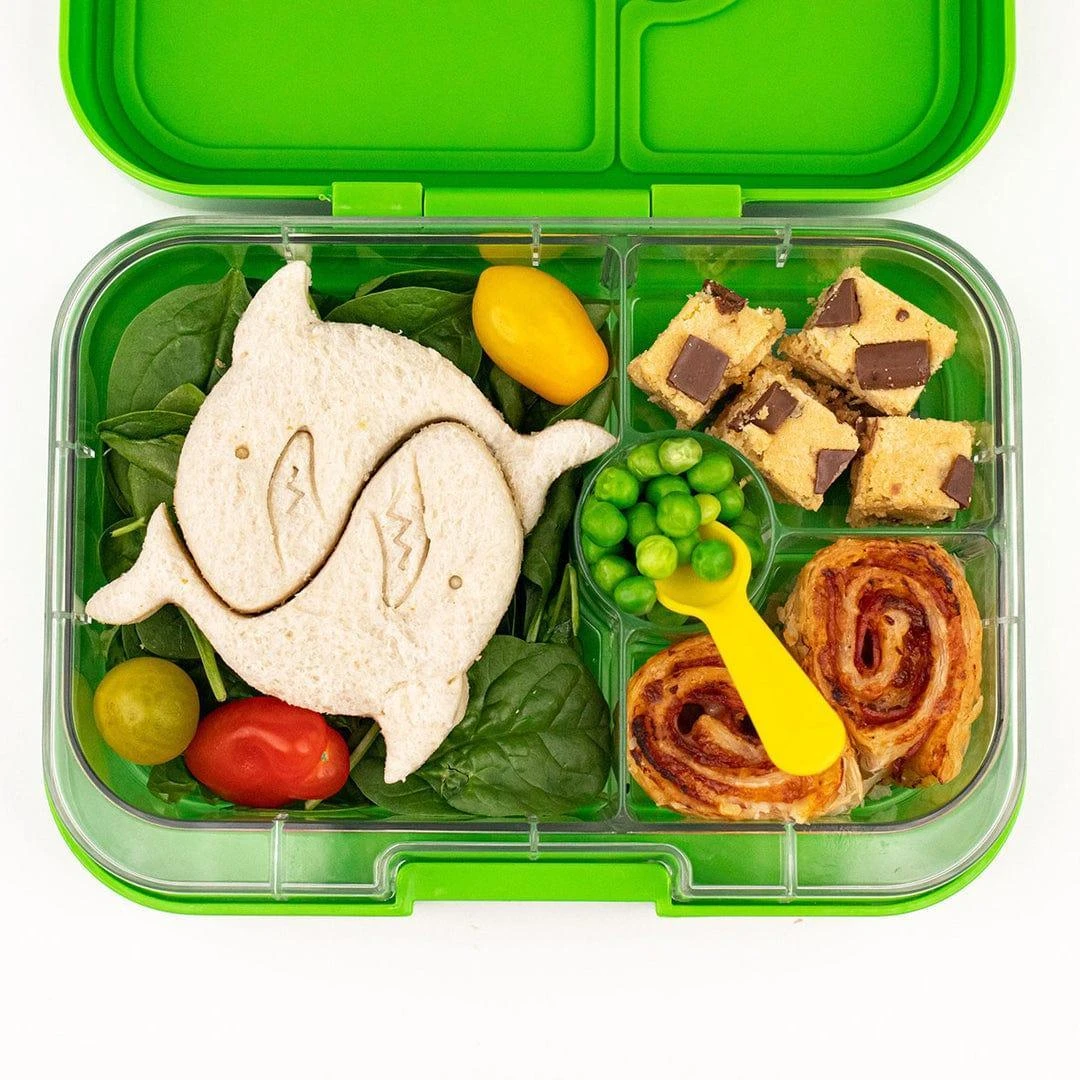 MONTII.CO Lunch Punch Sandwich Cutters | Shark 8 MONTII.CO Lunch Punch Sandwich Cutters | Shark - Image 6